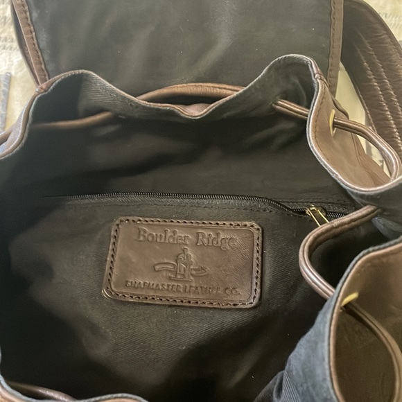 Boulder Ridge drawstring leather backpack. - Picture 7 of 11